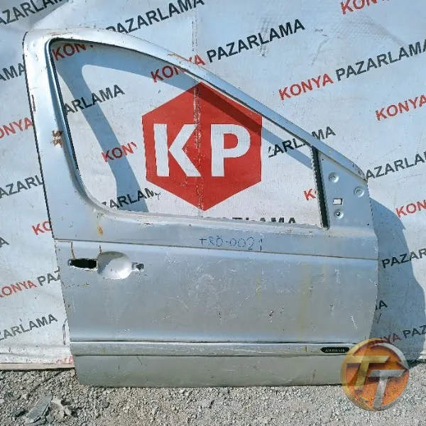 Mercedes-Benz Vaneo sağ ön kapı Trö-0021