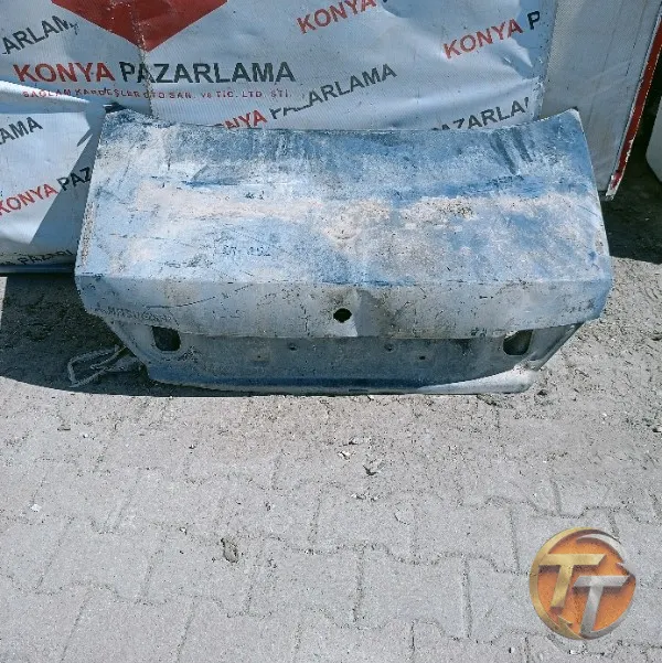 Mitsubishi Carisma bagaj kapağı Sb-894