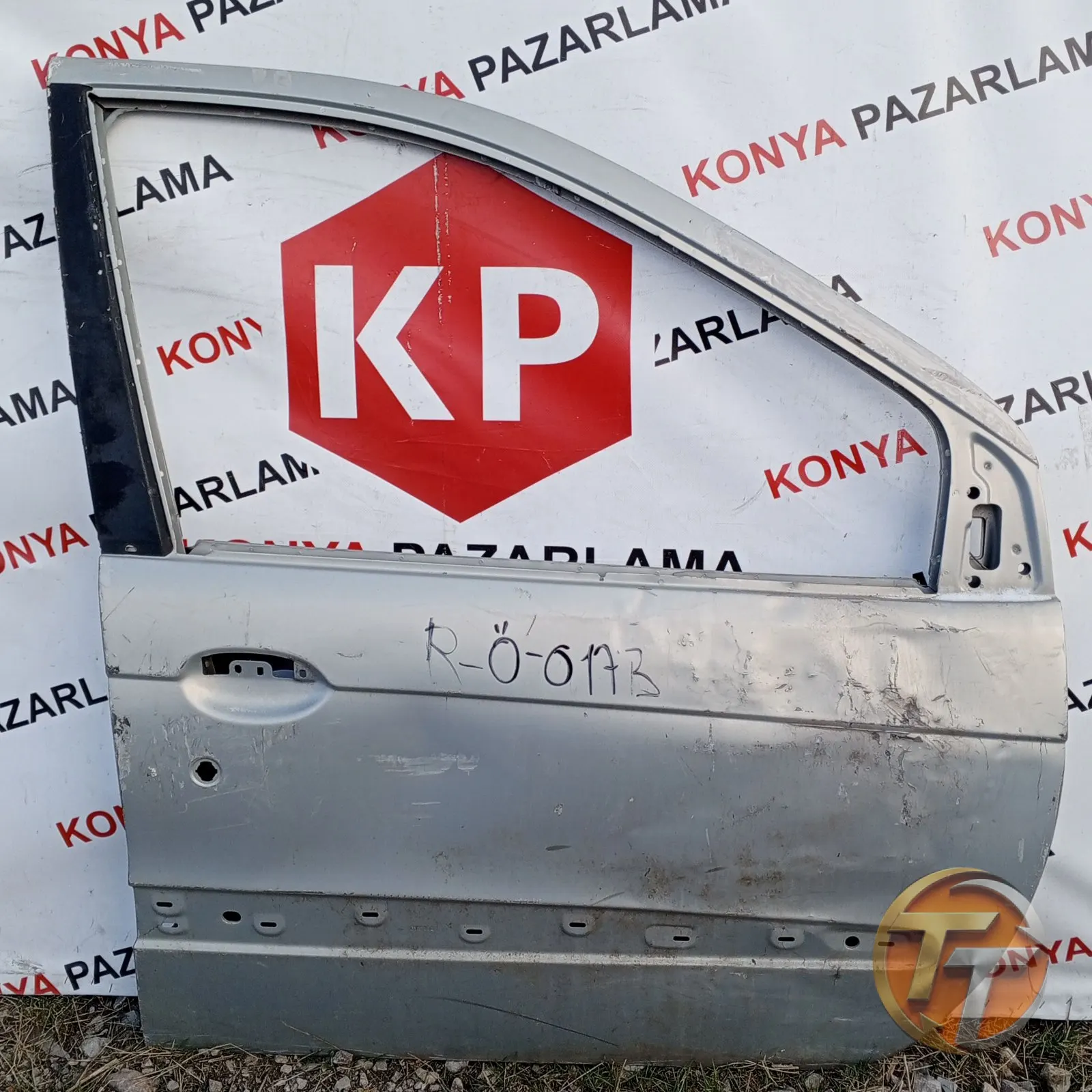 RENAULT SCANİC SAĞ ÖN KAPI R-Ö-0173