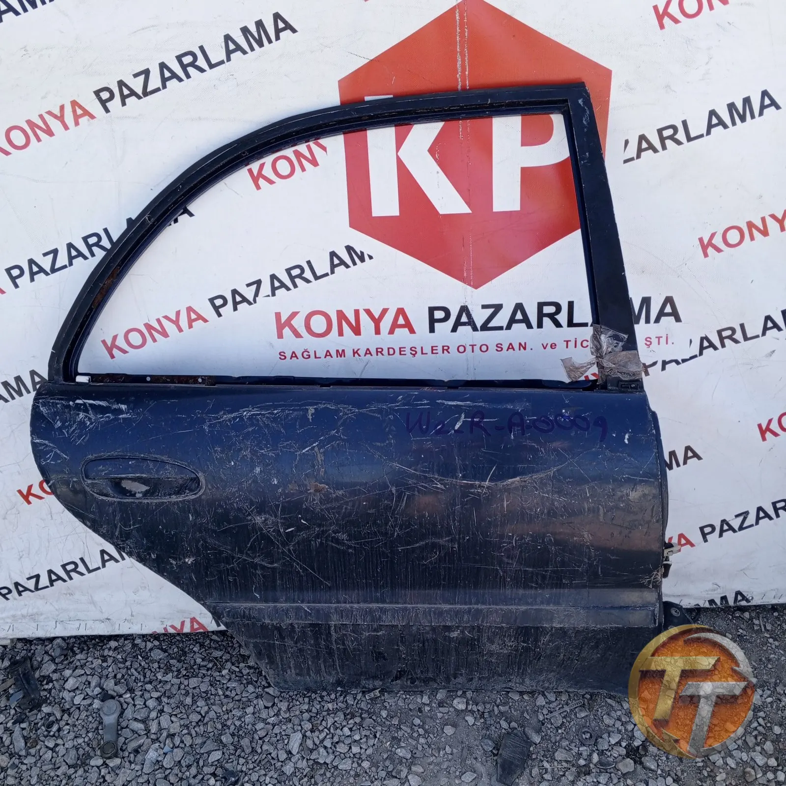 MİTSUBİSHİ CARİSMA SAĞ ARKA KAPI R-A-0009 W2