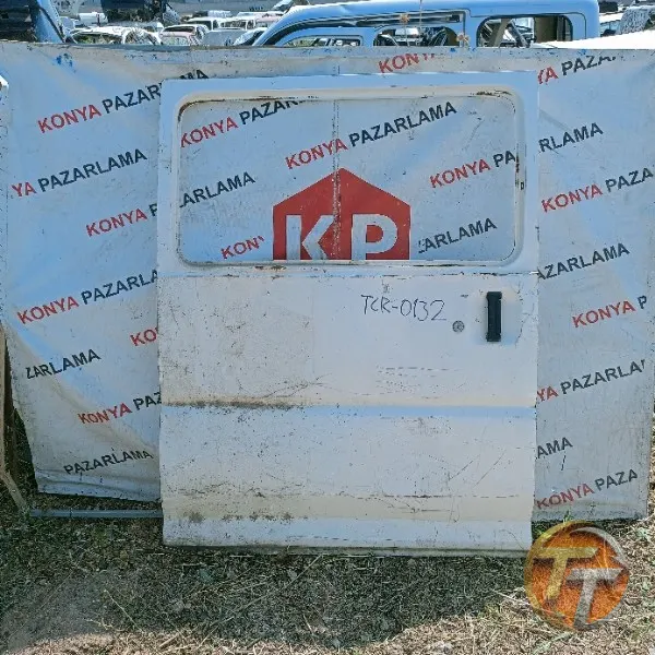 Mitsubishi L300 sağ sürgülü kapı Tcr bölgesi-0132