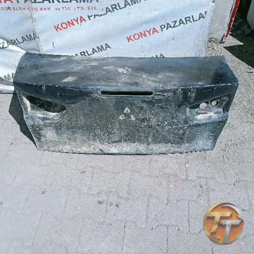 Mitsubishi Lancer bagaj kapağı Sb-856