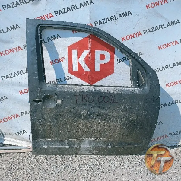 Nissan Navara sağ ön kapı Trö-0084