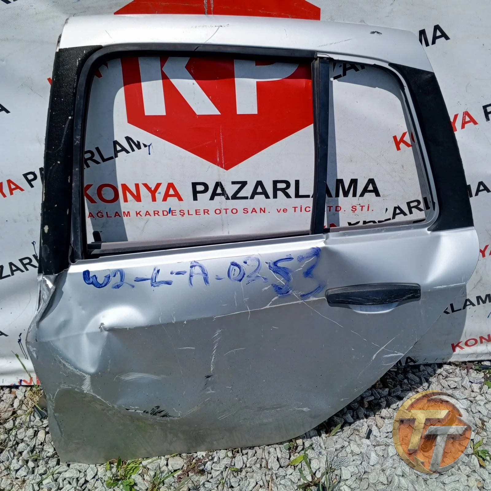 RENAULT TALİA SOL ARKA KAPI W2-L-A-0253