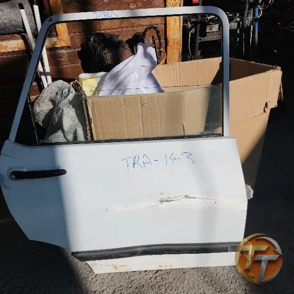 Renault toros sağ arka kapı tra-143