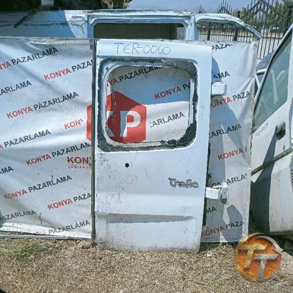 Renault Trafic sağ bagaj kapağı Tcr bölgesi-0060
