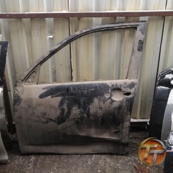 NİSSAN Qashqai sol ön kapı Elö-0103 Esan
