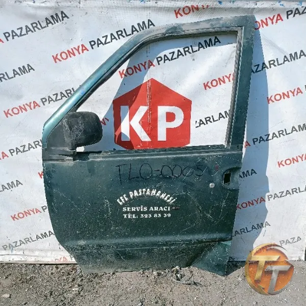Nissan Vanetta sol ön kapı Tlö-0005