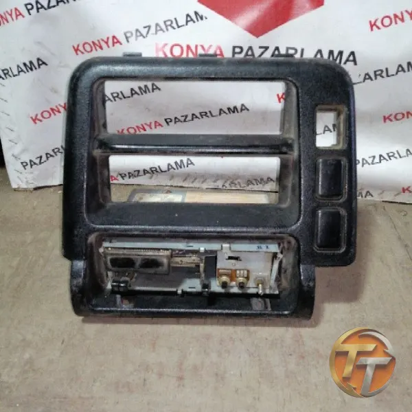 NİSSAN Vanetta teyp çerçevesi Çrv-0181