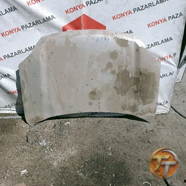 Nissan X-trail kaput K-579