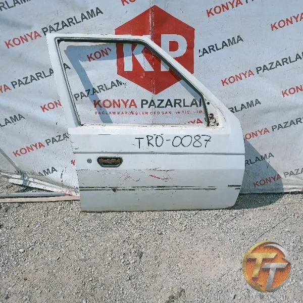 Skoda Favorit sağ ön kapı Trö-0087