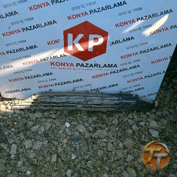 Opel Astra K ön tampon alt ızgara P-1490