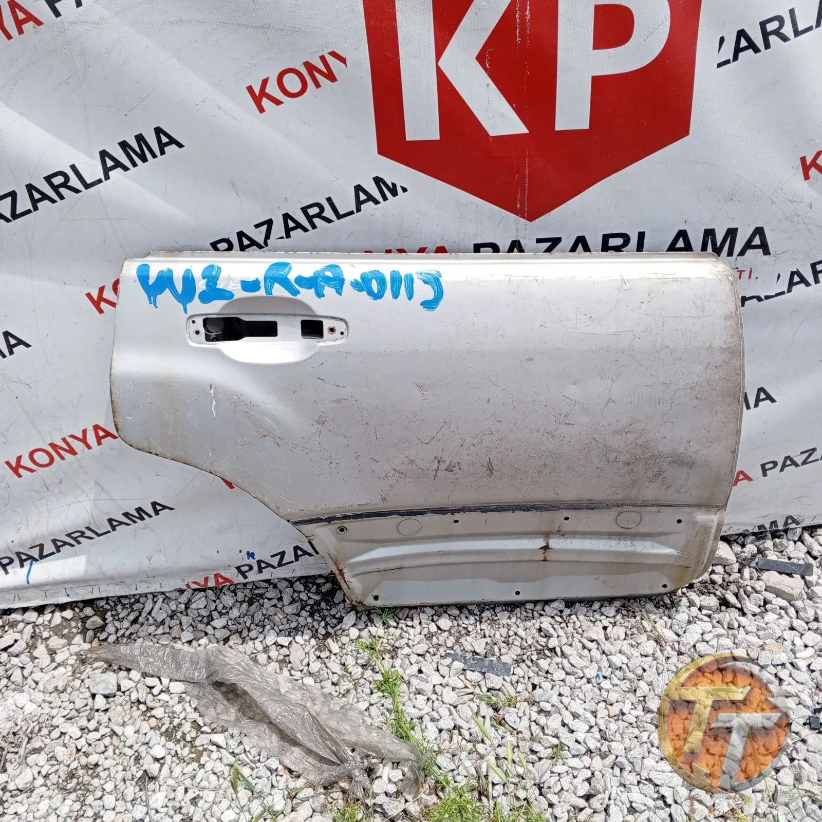 SUBARU FORESTERR SAĞ ARKA KAPI R-A-0115 W2