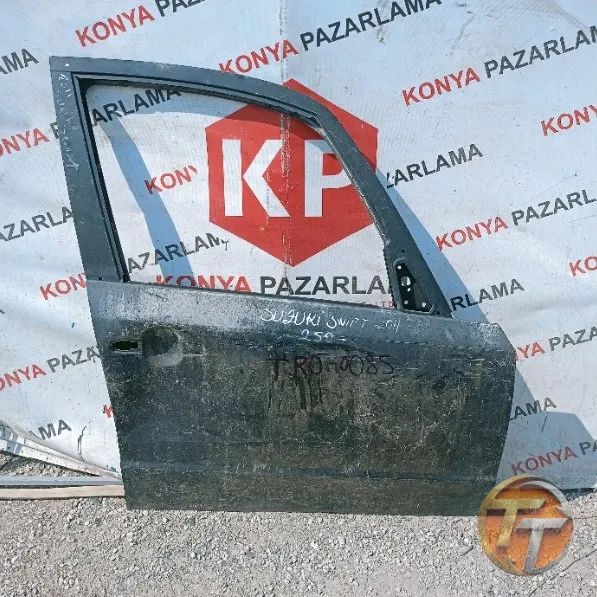 Suzuki Swift sağ ön kapı Trö-0085