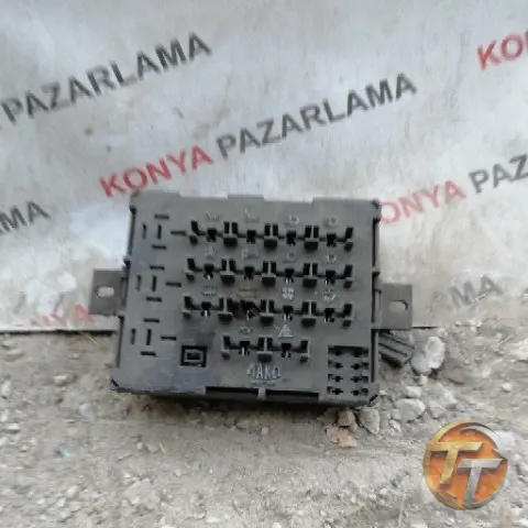 Tofaş sigorta kutusu Sk-027