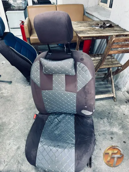 Dacia Sandero sürücü koltuğu