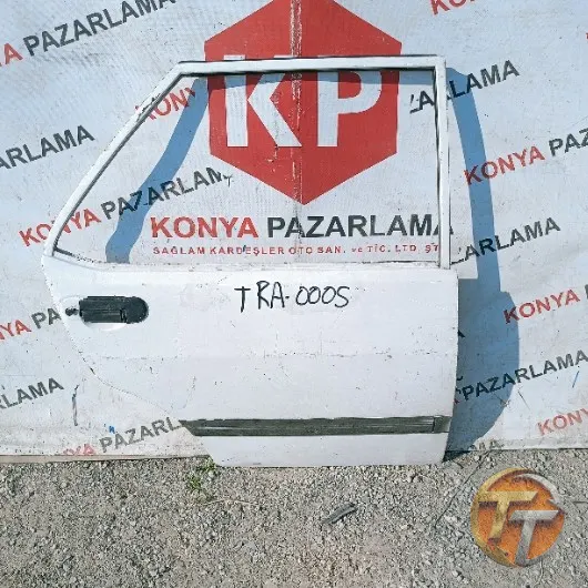 Tofaş Şahin sağ arka kapı Tra-0005