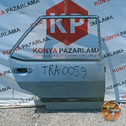 Tofaş Şahin sağ arka kapı Tra-0059