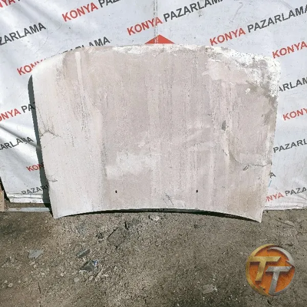 Toyota Carina kaput K-589