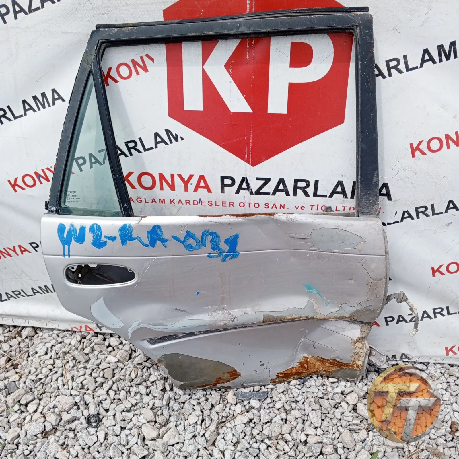 TOYOTA CORLLA AE101 SW SAĞ ARKA KAPI R-A-0138 W2