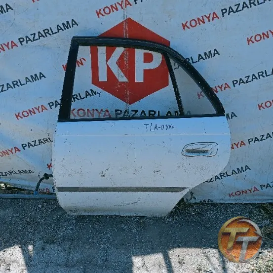 Toyota Corolla sol arka kapı Tla-0104