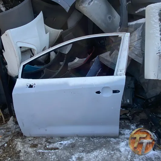 Toyota Corolla sol ön kapı Erö-0164 Esan