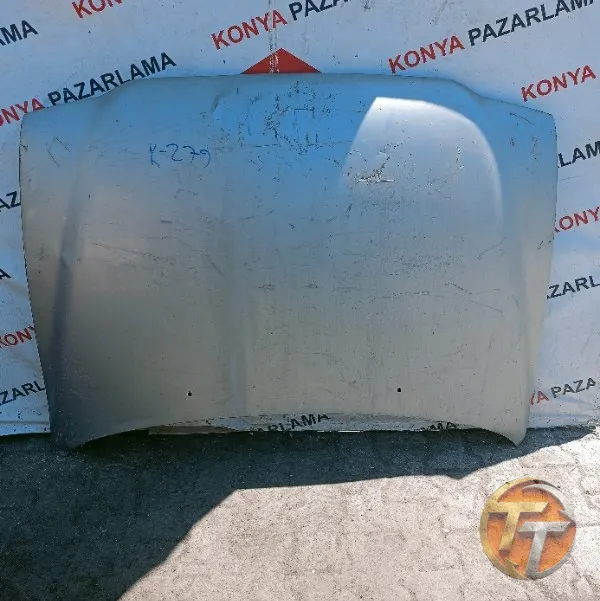 Toyota Land Cruiser kaput K-279