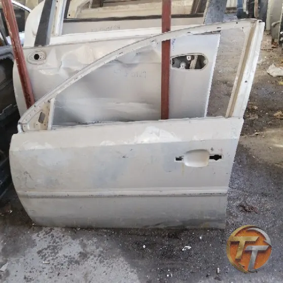 OPEL VECTRA C sol ön kapı Elö-0148 Esan