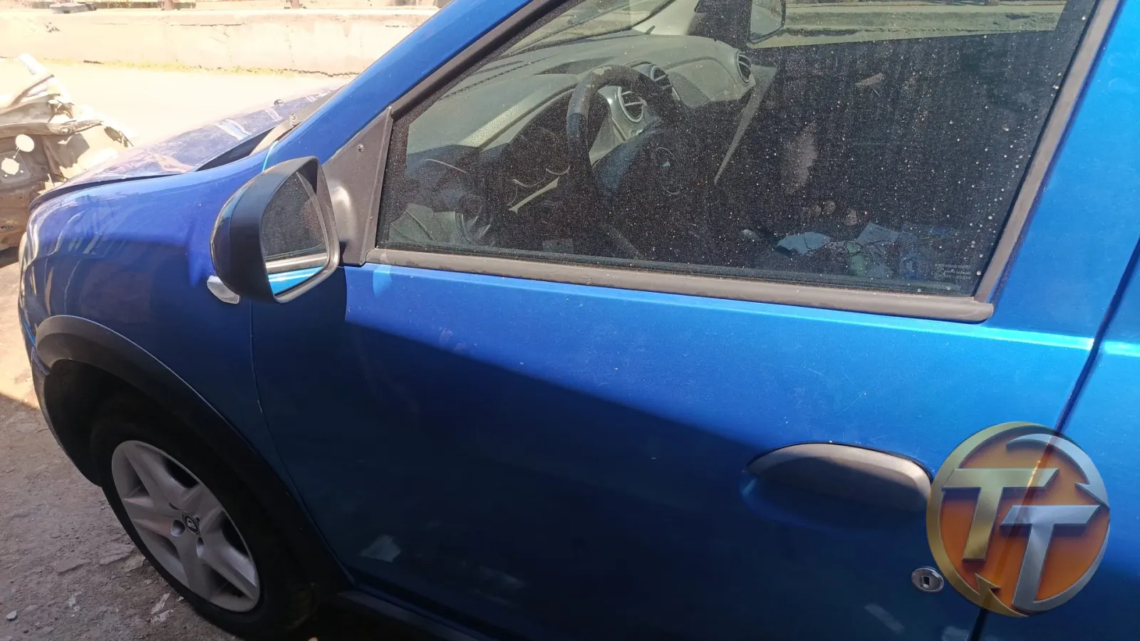Dacia sanderoun kapı