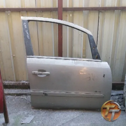 OPEL Zafira sağ ön kapı Erö-0026 Esan