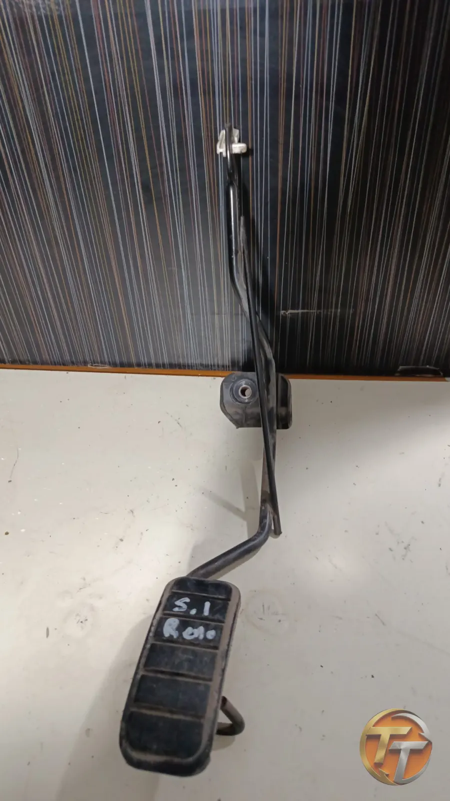 Reno scenic 1 gaz pedalı