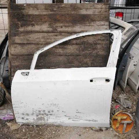 VOLKSWAGEN GOLF 8 sol ön kapı Elö-0184 Esan