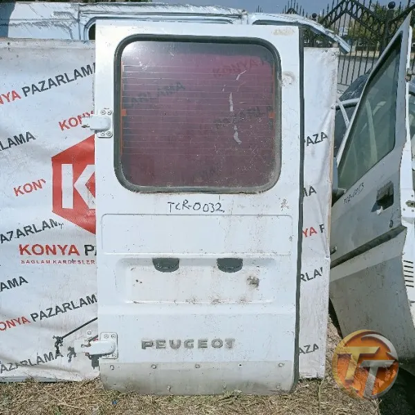 Peugeot Boxer sol bagaj kapağı Tcr bölgesi-0032