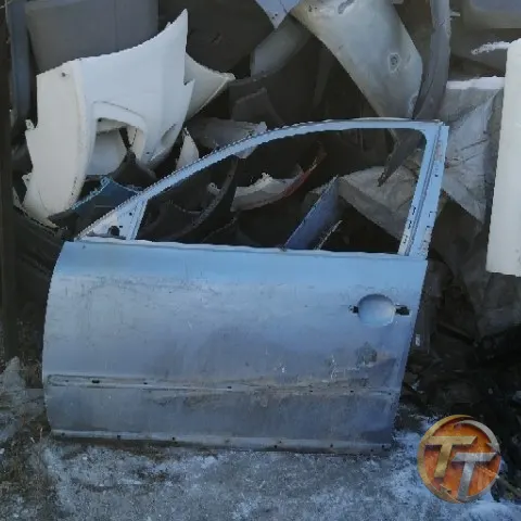 VOLKSWAGEN PASSAT B5 sol ön kapı Elö-0171 Esan