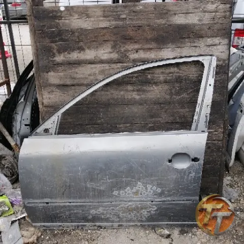 VOLKSWAGEN PASSAT B5 sol ön kapı Elö-0183 Esan