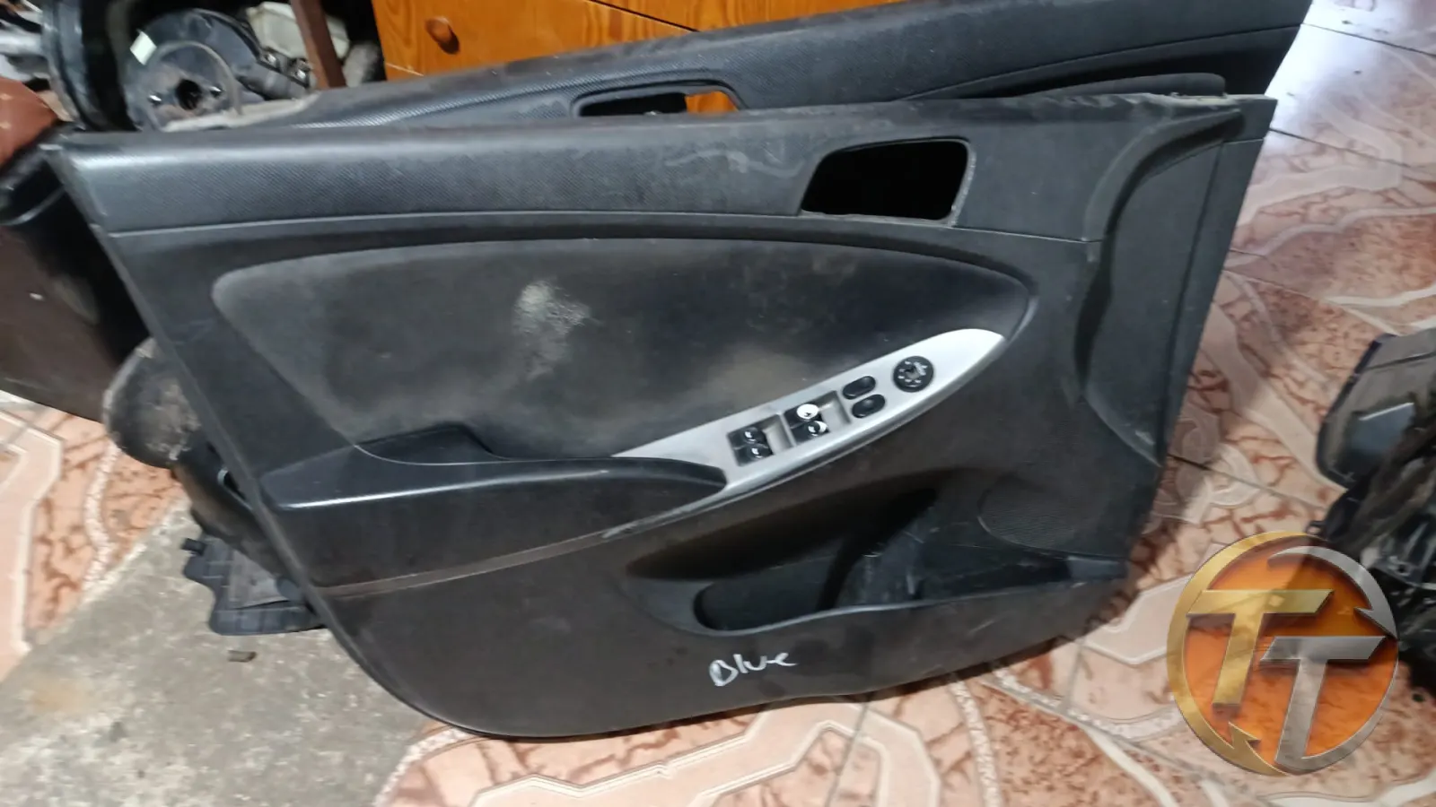 Hyundai Accent Blue sol kapı döşemesi