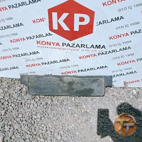 Volkswagen Passat plakalık P-0676
