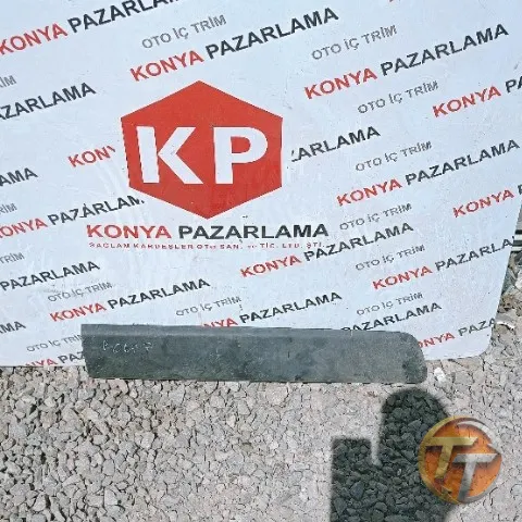 Peugeot Partner kapı bandı P-0677