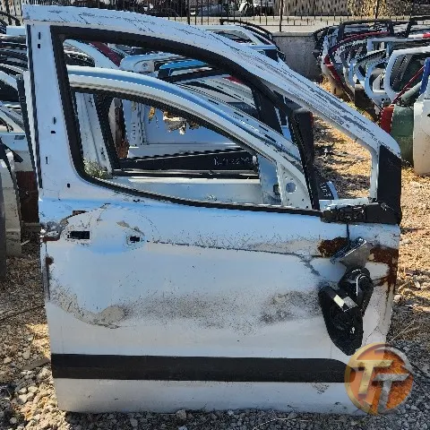Peugeot partner sağ ön kapı