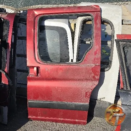 Peugeot partner sol sürgülü kapı MX-0007