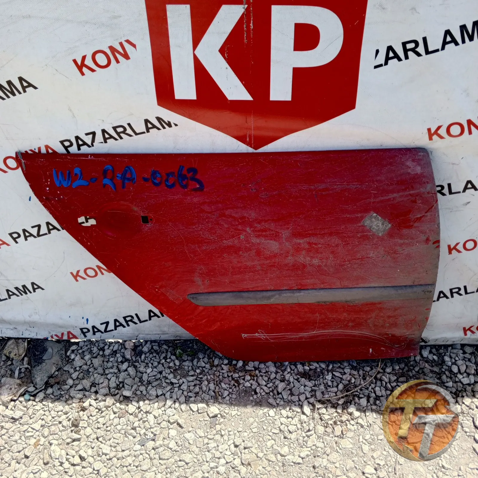 VOLKSWAGEN SAĞ ARKA KAPI SACI R-A-0063 W2