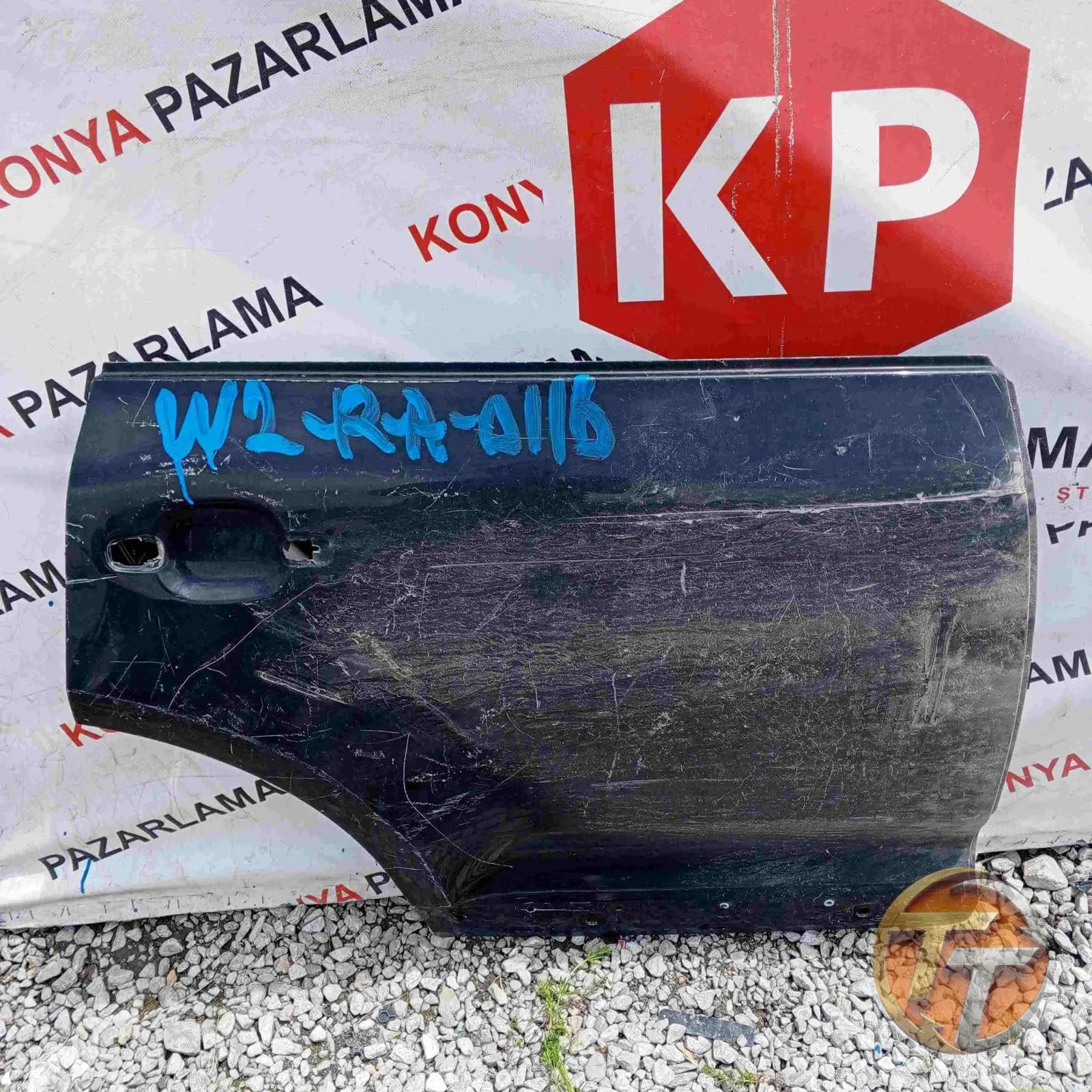 VOLKSWAGEN TOURENG SAĞ ARKA KAPI W2-R-A-0116