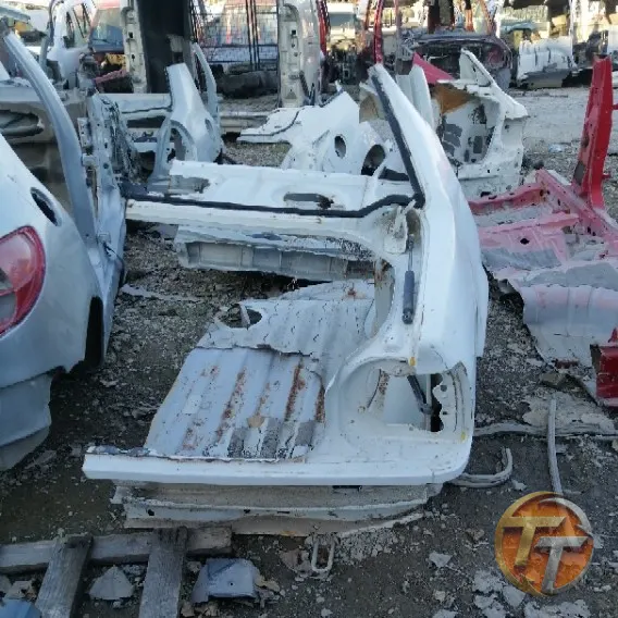 RENAULT 19 sağ arka çeyrek şase Çel-079