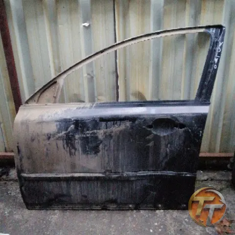 Volvo S40 sol ön kapı Elö-0063 Esan