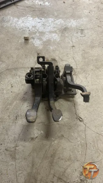 Doblo 1.9 gaz pedal takımı
