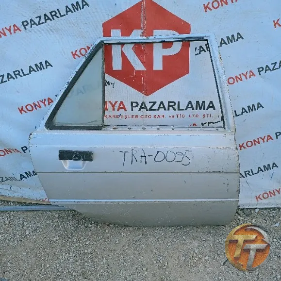Renault 9 sağ arka kapı Tra-0095
