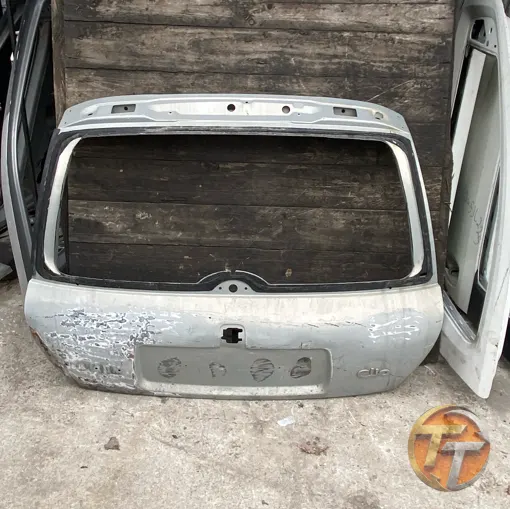Renault Clio 2 Hb bagaj kapağı Ebk-105 Esan