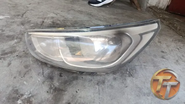 Hyundai Accent Blue sol far
