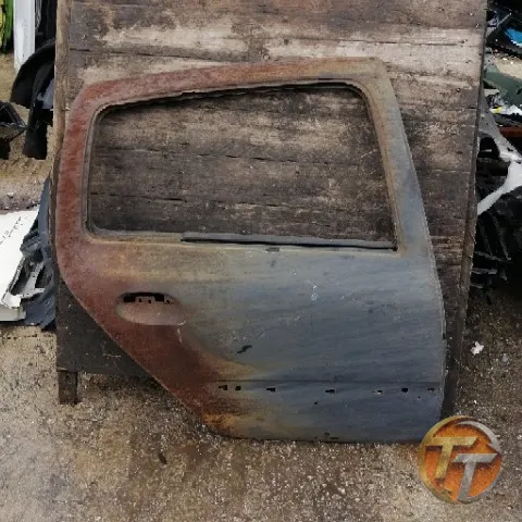 RENAULT CLİO 2 sağ arka kapı Era-0160 Esan