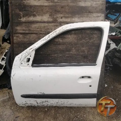 RENAULT CLİO 2 sol ön kapı Elö-0203 Esan